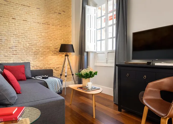 Imperial Luxury & Modern Apartment