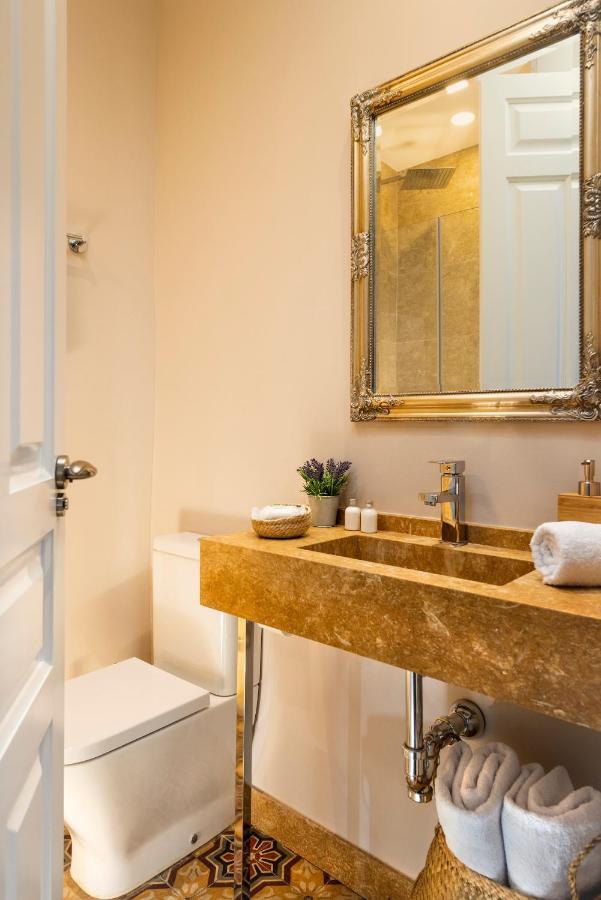 Imperial Luxury & Modern Apartment Sevilla